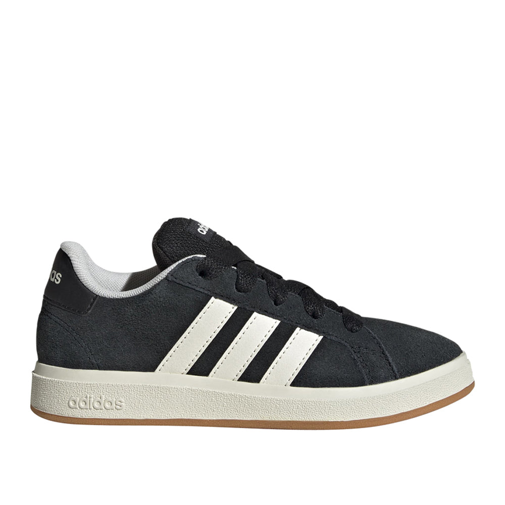 620001-adidas-jh6178cblackowhitegum10_ccdf6154-4c43-4180-9369-bebaca8ef394.jpg